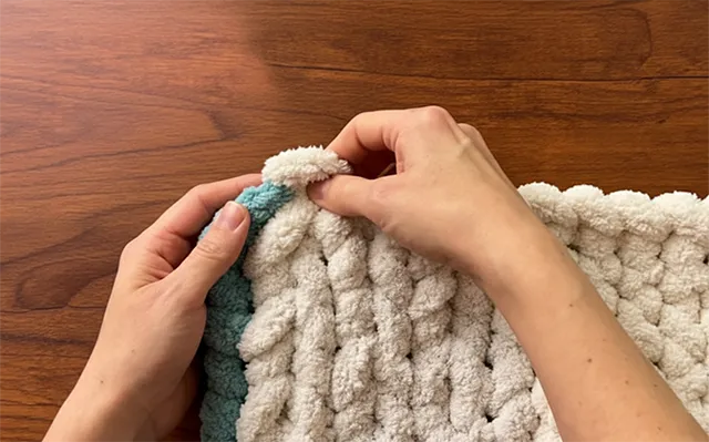 finger knitting process