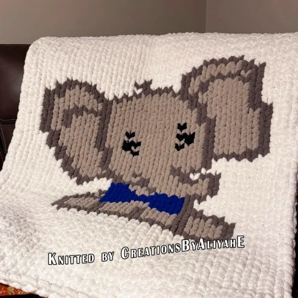Elephant Finger Blanket knitting pattern by HitsKnits - kawaii-style graphghan in white, grey, and blue jumbo yarn
